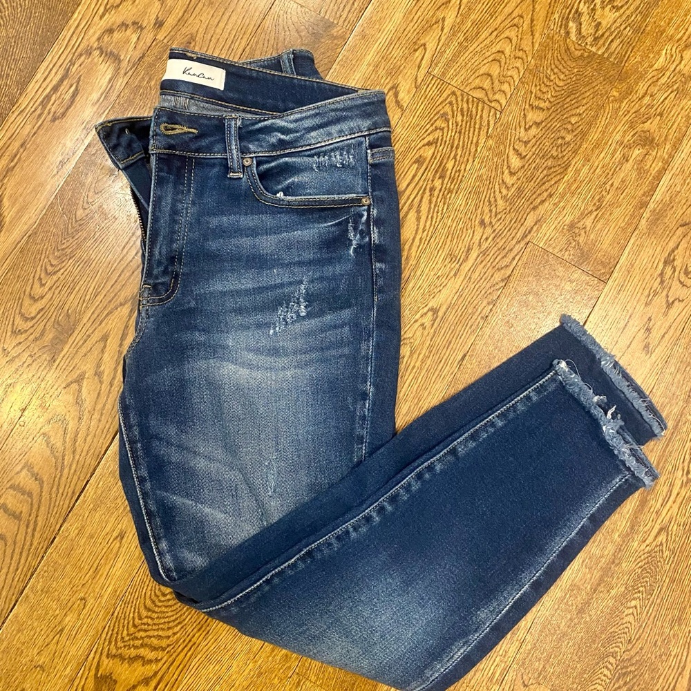 NWOT- KanCan Skinny Jeans